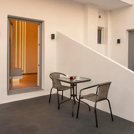 Linea Luxury Suites Fira  Extérieur photo