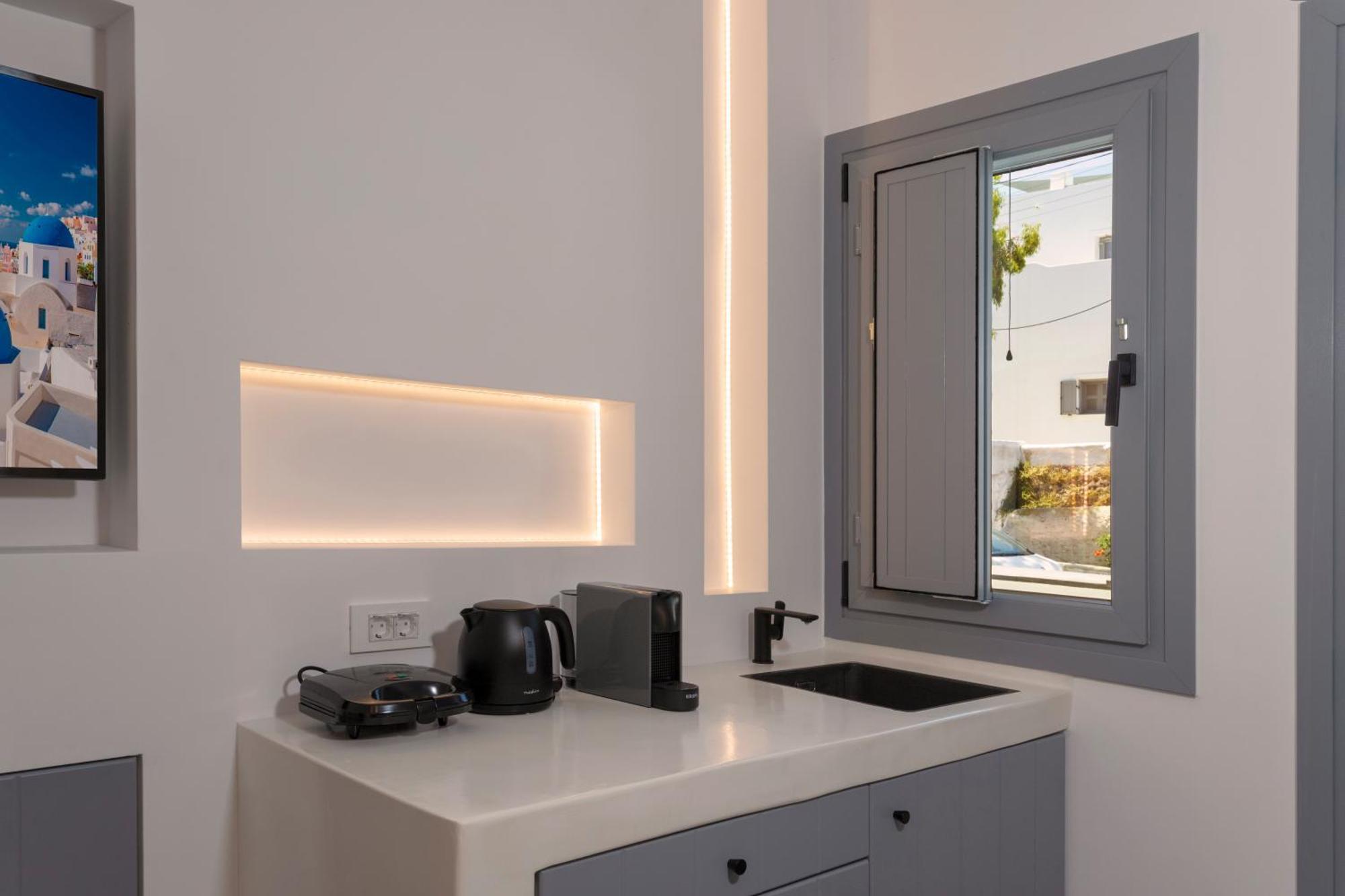 Linea Luxury Fira (Santorini)