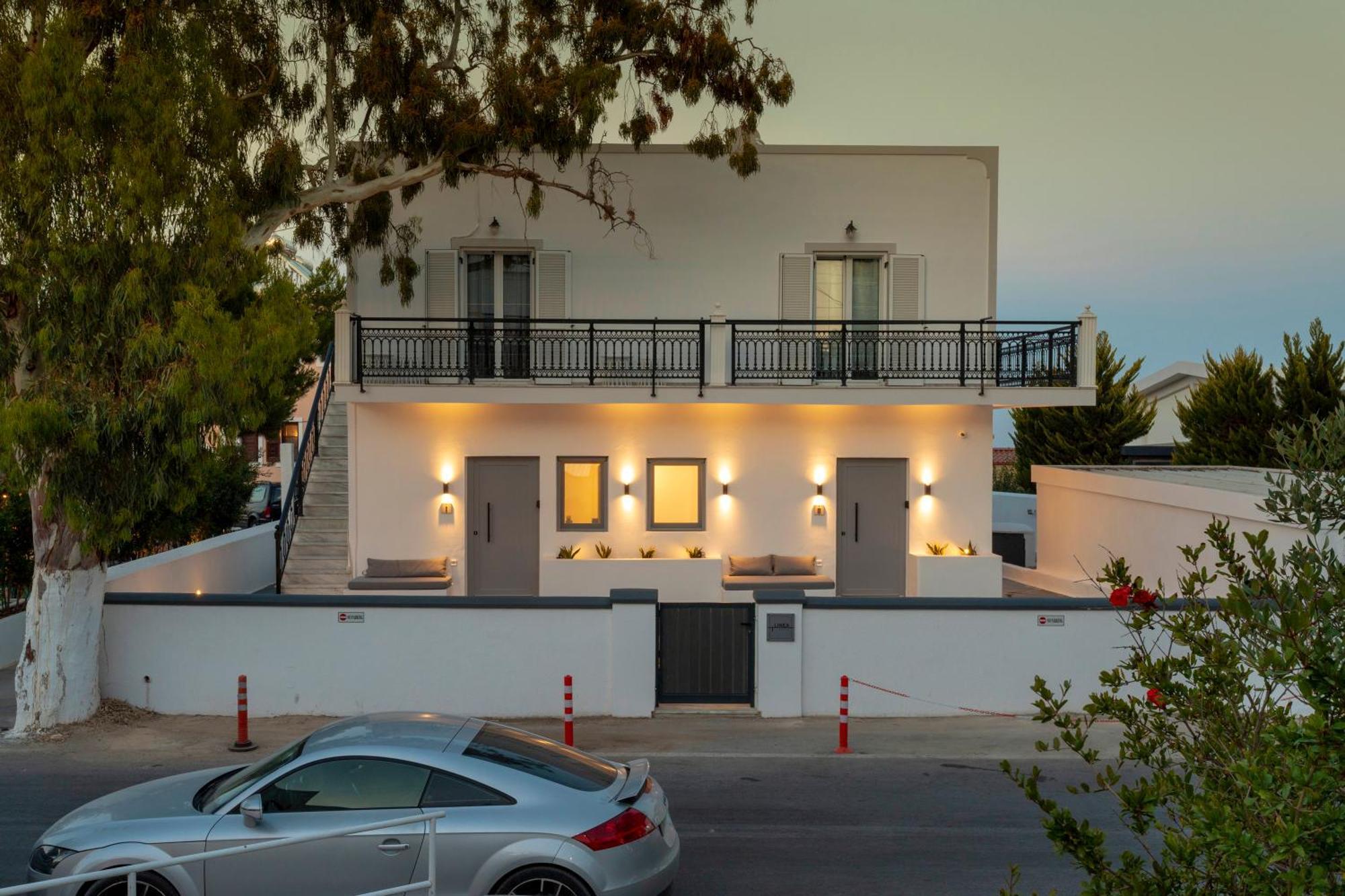 Linea Luxury * Fira (Santorini)